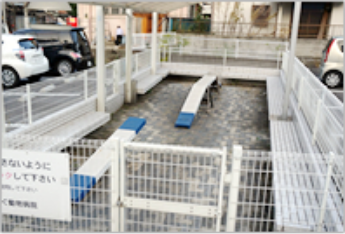 ドッグランはロックをお掛けになってご利用ください。